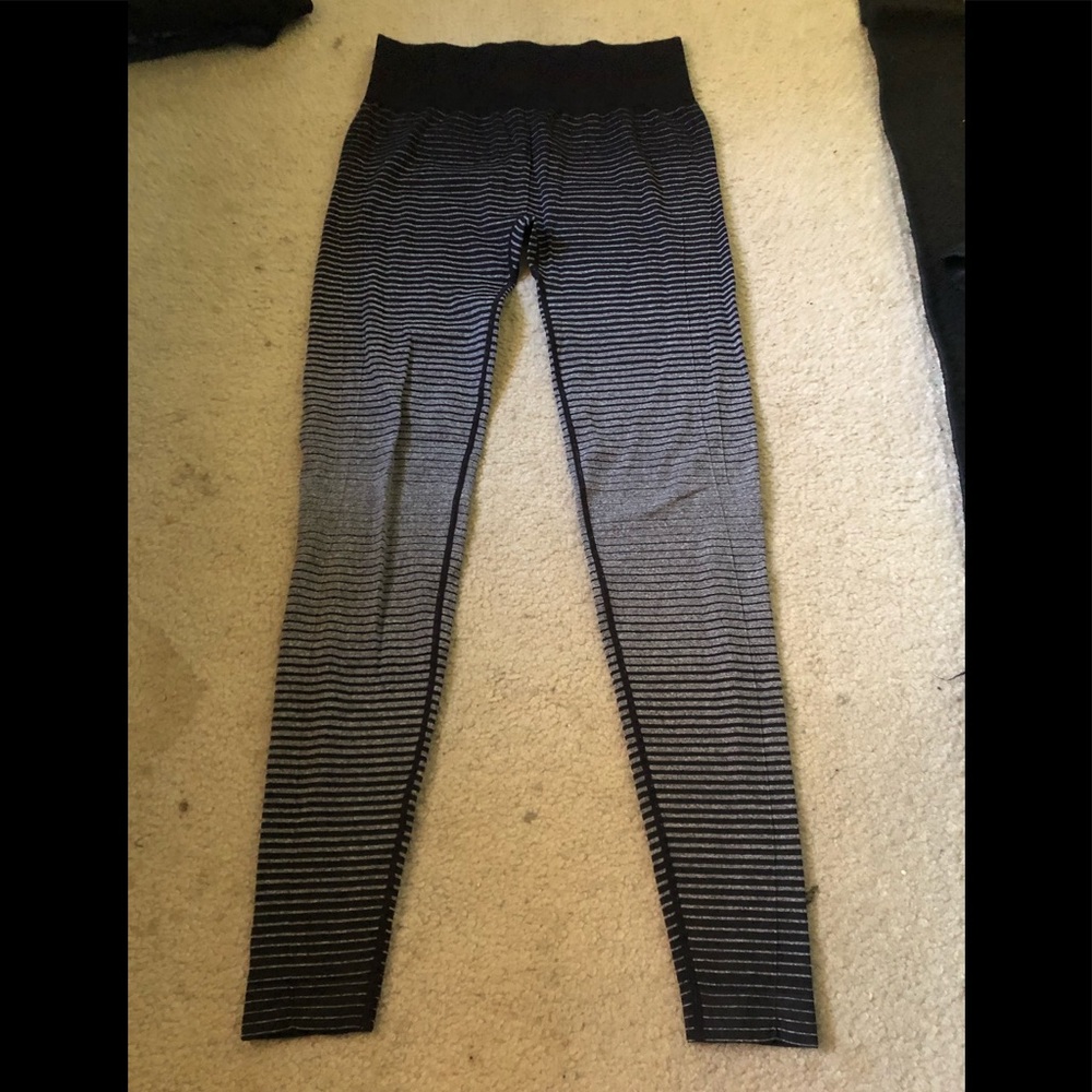 Size medium Marika full length leggings